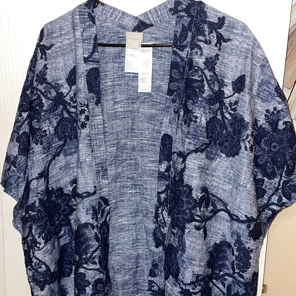 Chicos - Picture 5 of 8